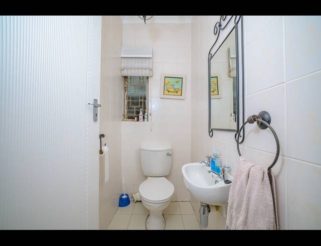 3 BEDROOM TOWNHOUSE FOR SALE IN COWIES HILL